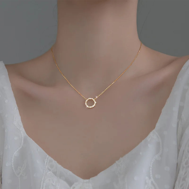 2024 Trend Elegant Crystal Circle Pendant Necklace